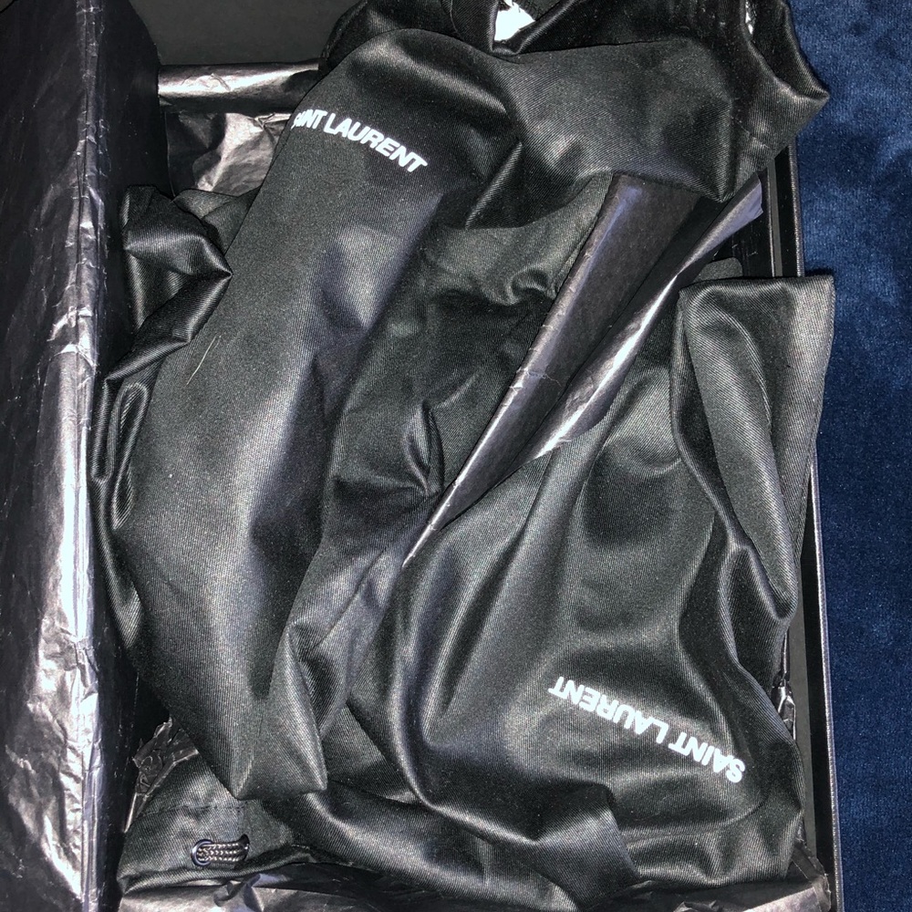 Authentic YSL heels never worn brand new in the box with dust bag - Picture 7 of 9